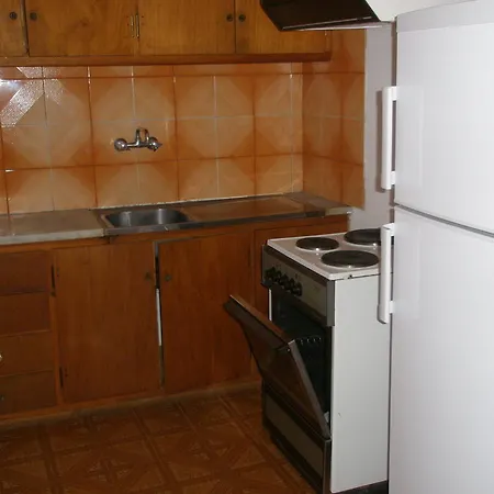 Apart Otel Zaharo And Lilian