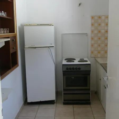 Apart Otel Zaharo And Lilian