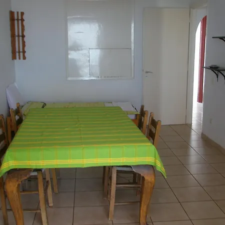 Hotel de apartamente Zaharo And Lilian