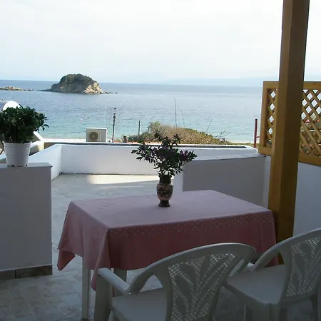 Hotel de apartamente Zaharo And Lilian