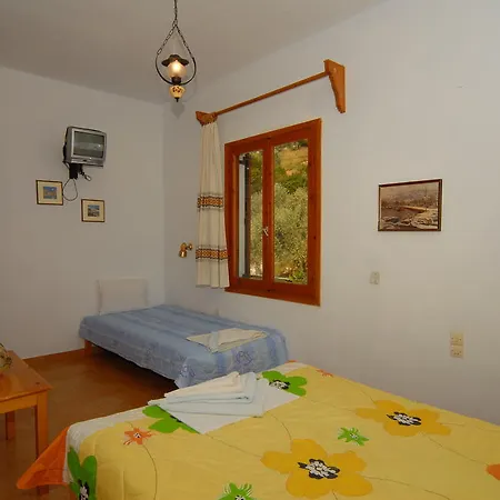 Zaharo And Lilian Hotel de apartamente