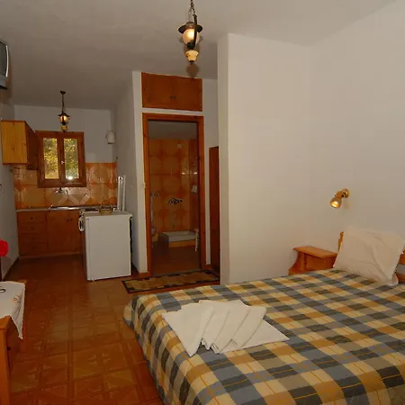 Hotel de apartamente Zaharo And Lilian *