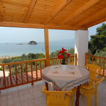 Aparthotel Zaharo And Lilian Troulos