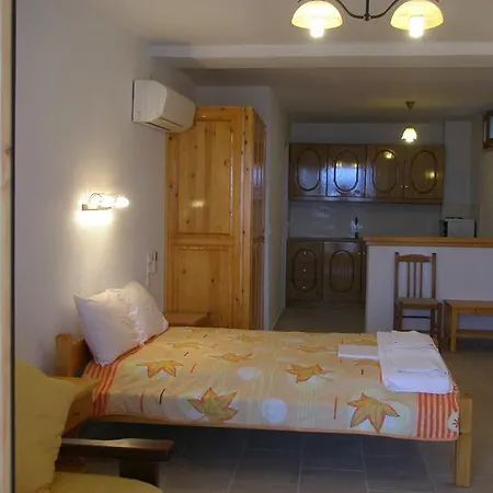 Aparthotel Zaharo And Lilian *